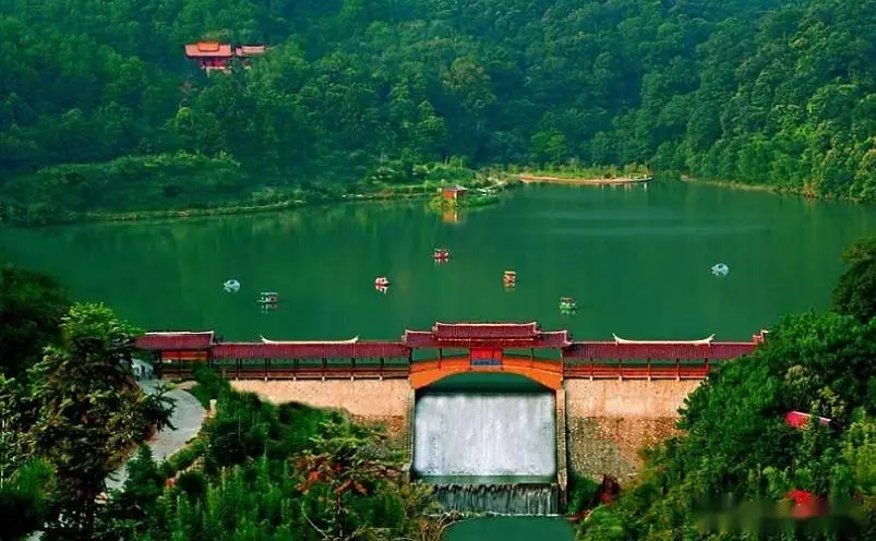 南平十大必玩景点_南平祥生艺境花城图片_武夷山