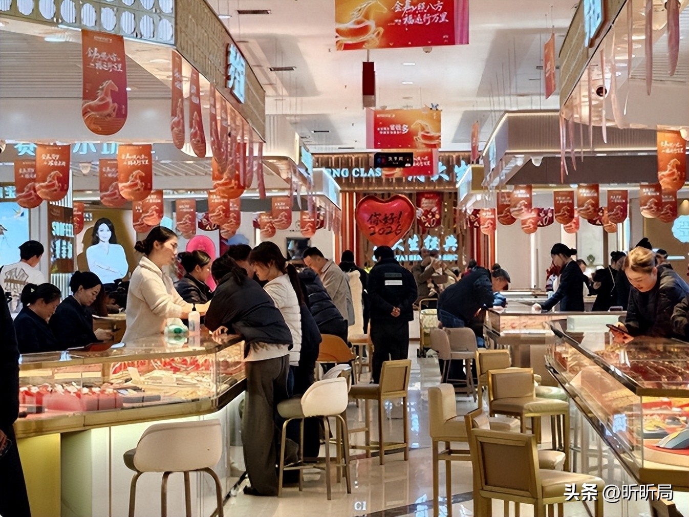 黄金价格下跌原因_国际金银价格实时行情_白银投资风险分析
